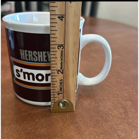 Hersheys Smores Mug Set & Storage Box - Picture 16 of 16